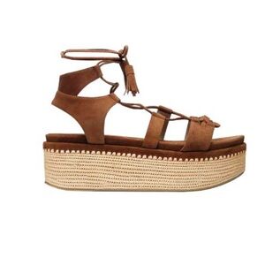 Stuart Weitzman Romanesque